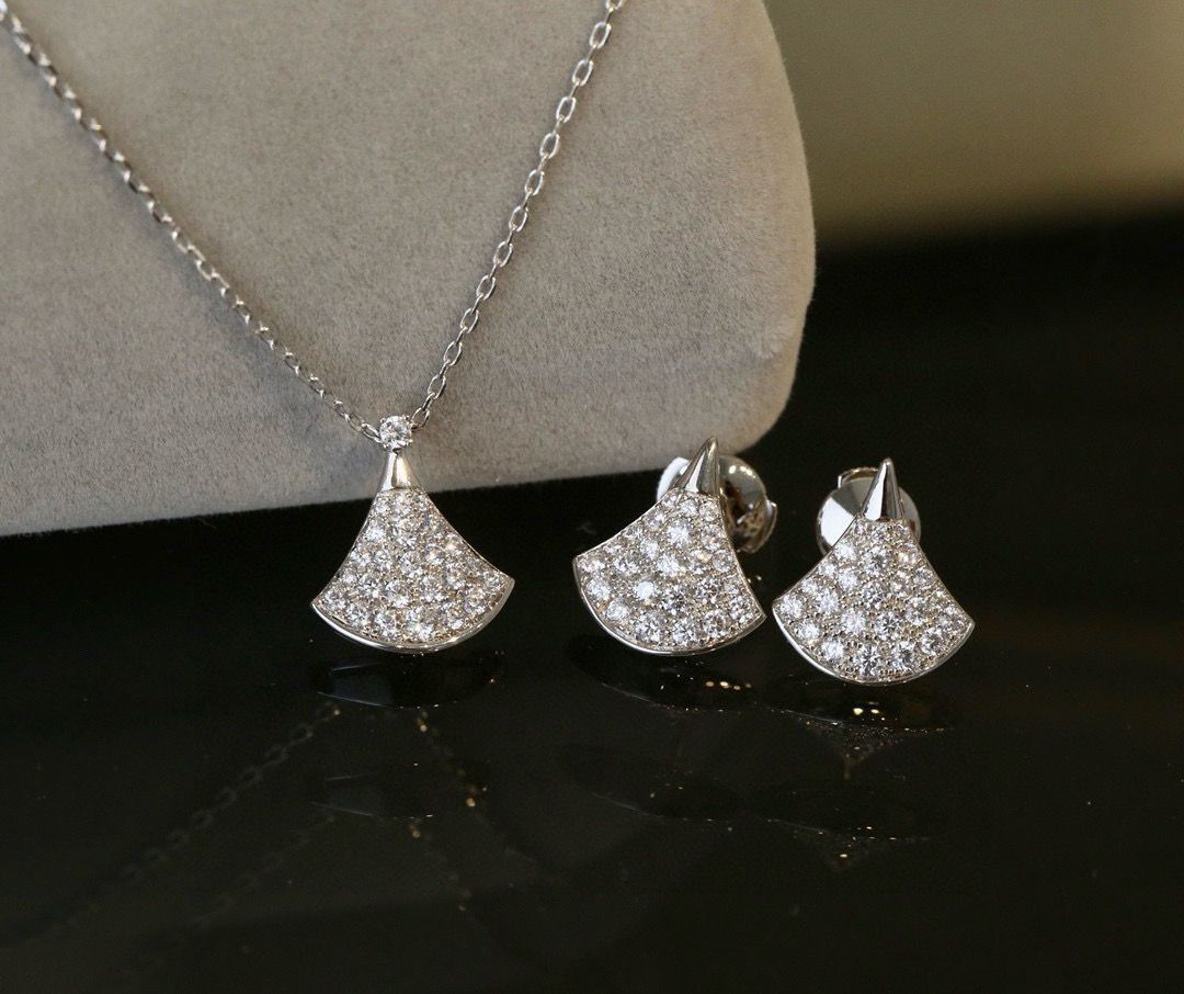 BVLGARI NECKLACE - Image 2