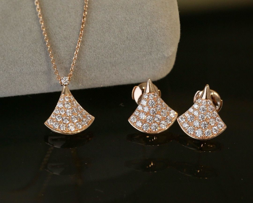 BVLGARI NECKLACE - Image 8