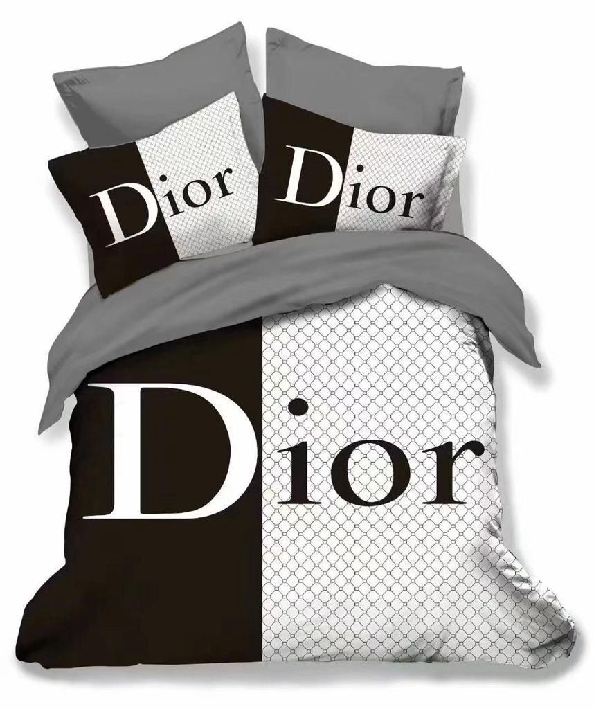 Luxury Christian Dior Bedsheets Set – Elegance & Comfort for a Perfect Sleep - Image 4