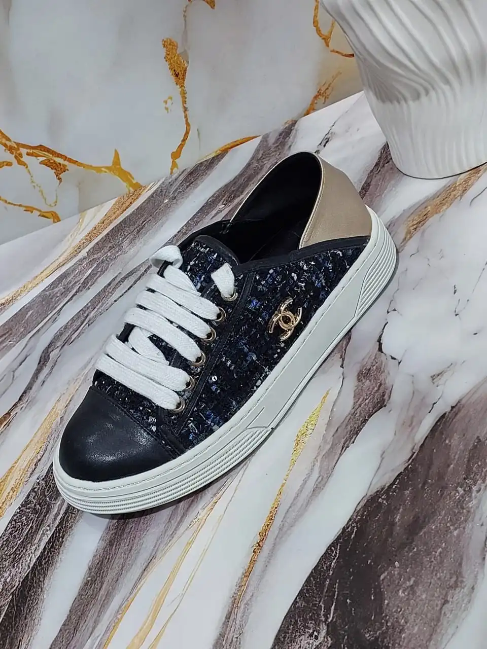 CHANEL SNEAKERS