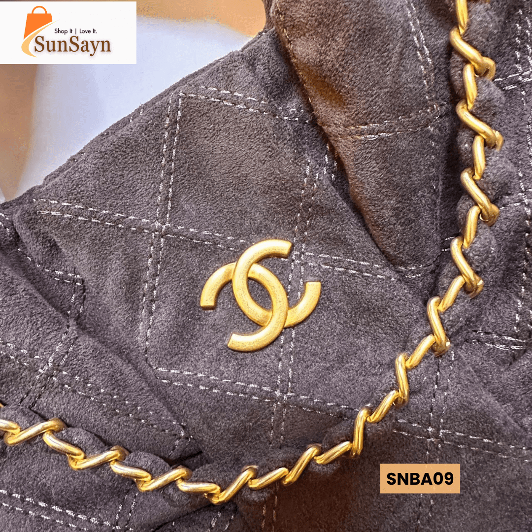 CHANEL ladies bag 45*29*3cm | Luxury ladies bag for Women in Dubai UAE - Image 7